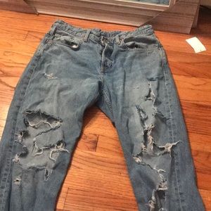 Distressed Boyfriend Jeans